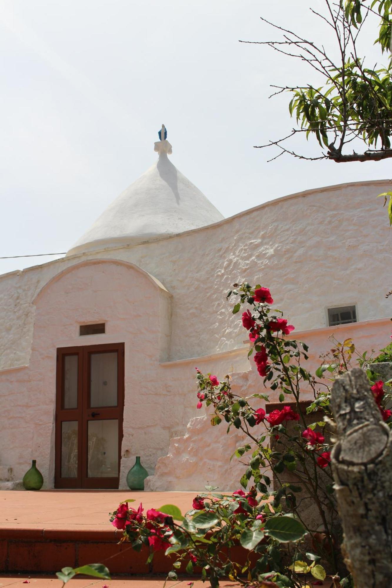 Гостевой дом Trullo Il Melograno Остуни Экстерьер фото